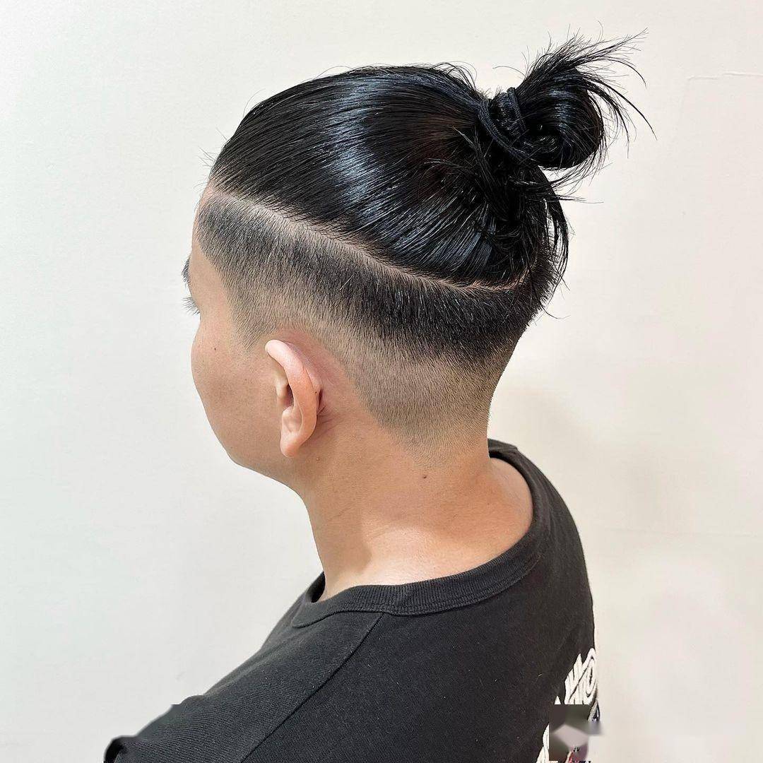 Samurai Bun (Top Knot) Sample 3