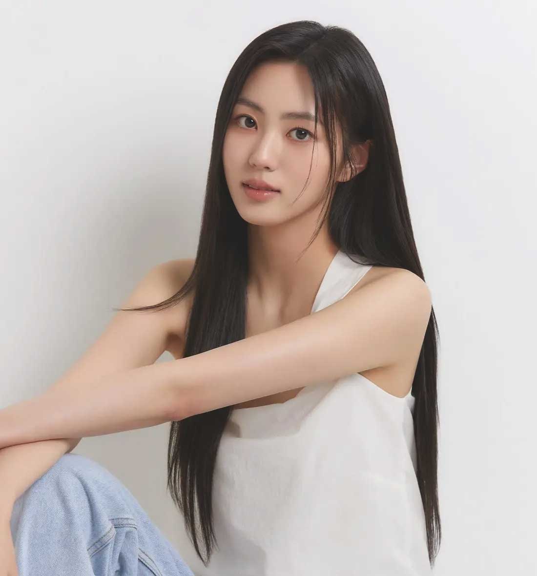 Long Straight Hair Sample 3