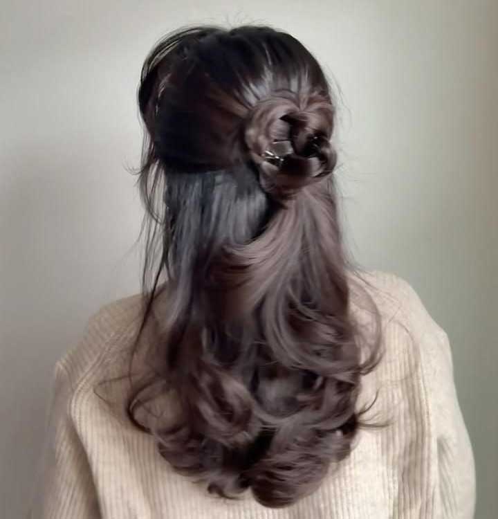 Half-Up, Half-Down Sample 12