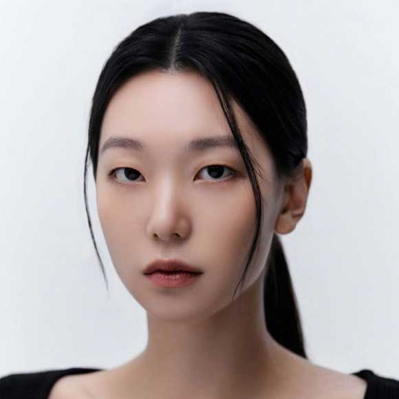 Low Ponytail Sample 11