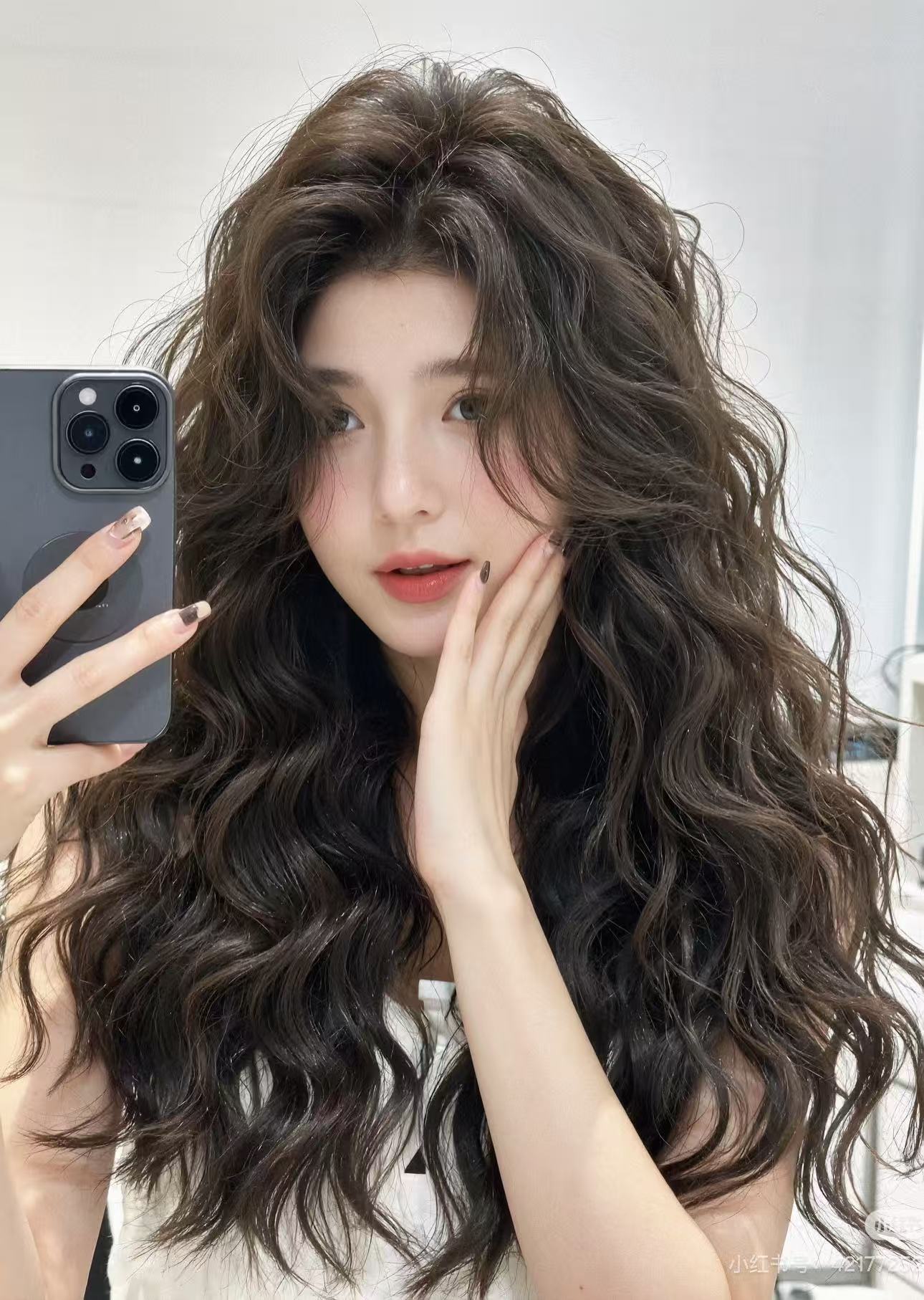 Curly Perm Sample 11