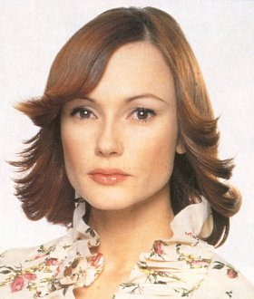 Miscellaneous Medium-Length Hairstyles Sample 22