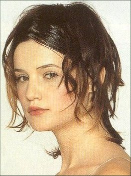 Miscellaneous Medium-Length Hairstyles Sample 23
